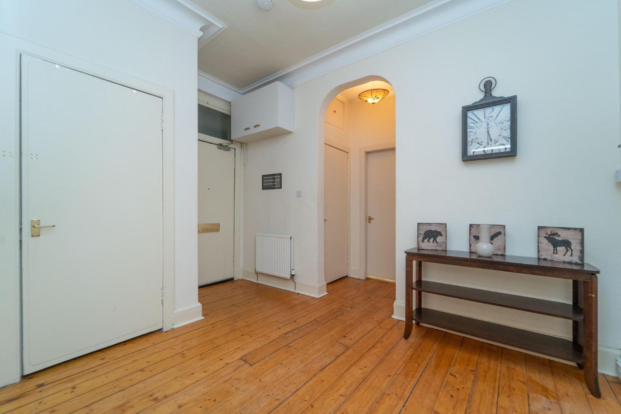 Large City Corner Apartment Единбург Екстер'єр фото